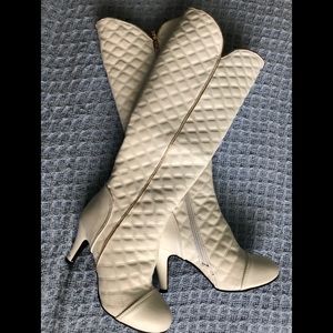 NWOT White High Heel Boots